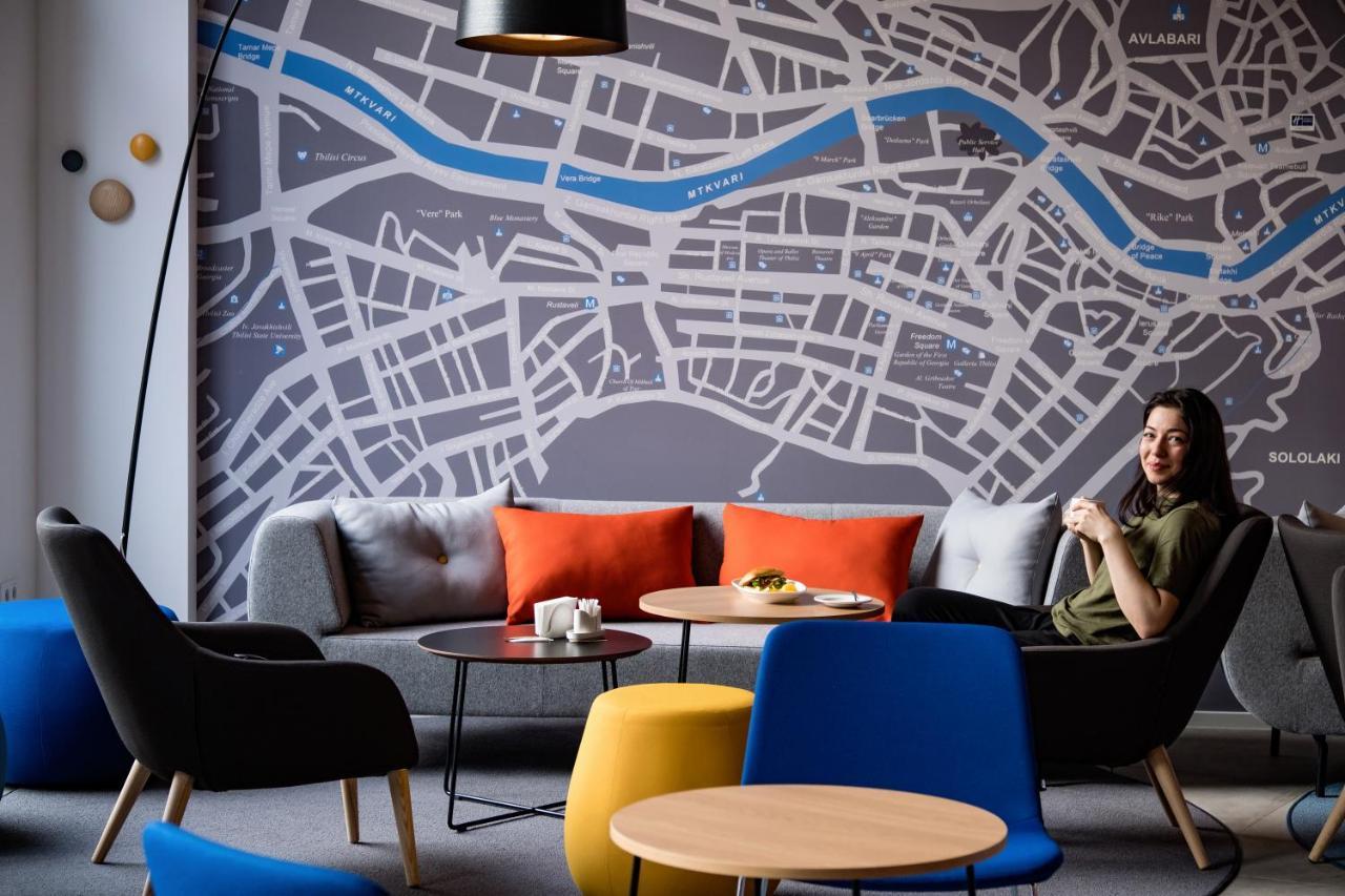 Holiday Inn Express Tbilisi Avlabari By Ihg Exteriör bild