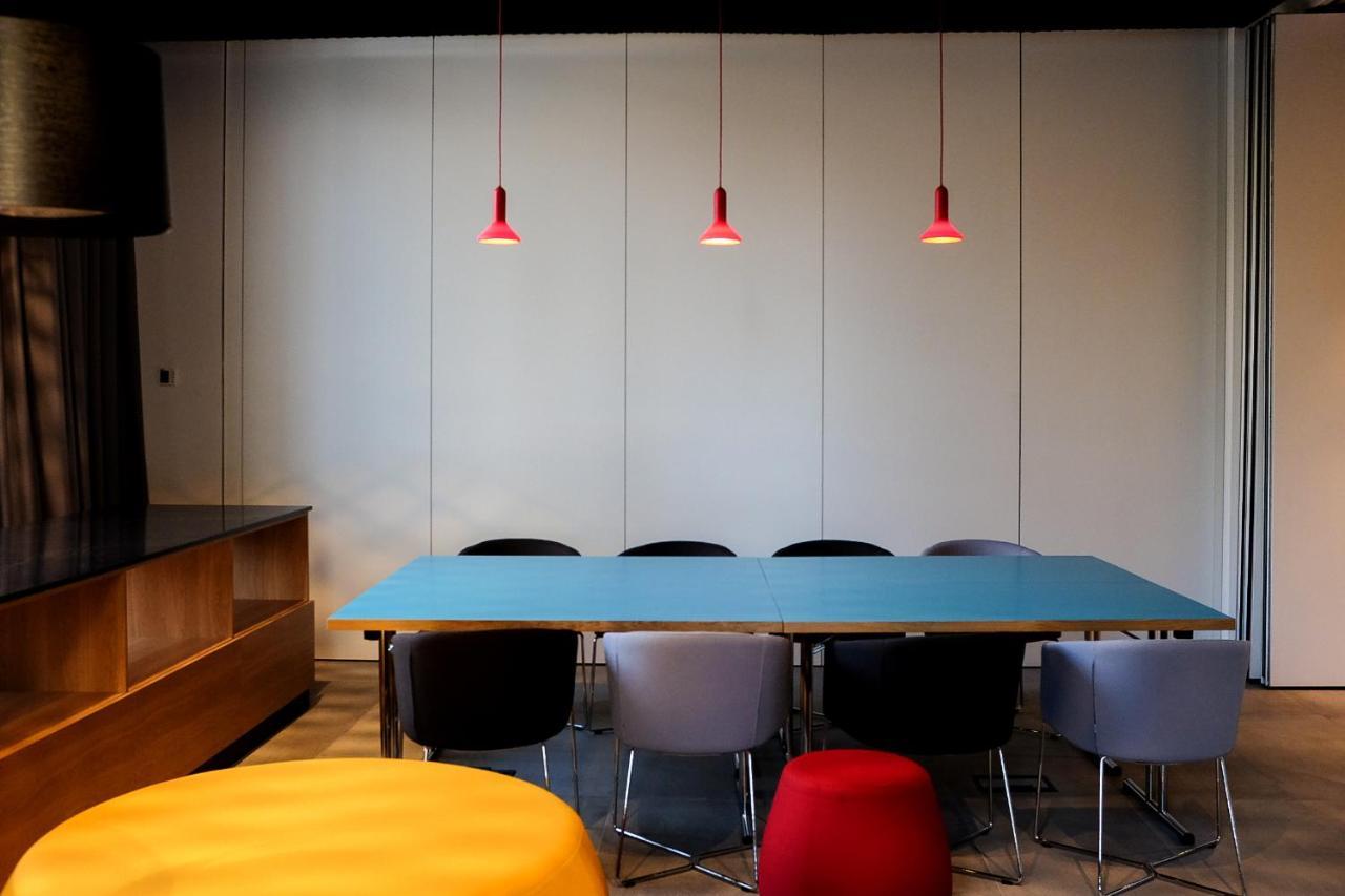 Holiday Inn Express Tbilisi Avlabari By Ihg Exteriör bild