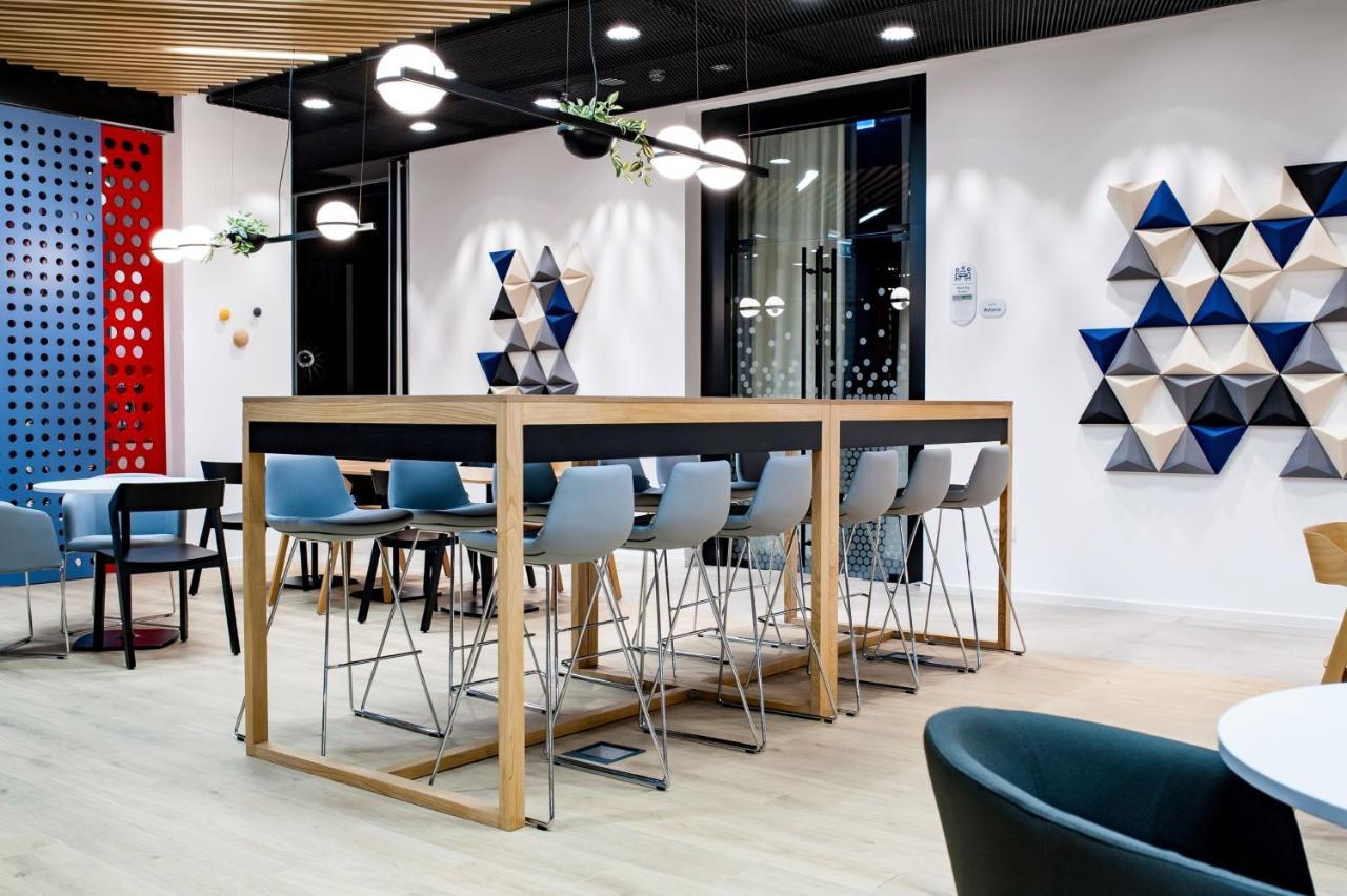 Holiday Inn Express Tbilisi Avlabari By Ihg Exteriör bild