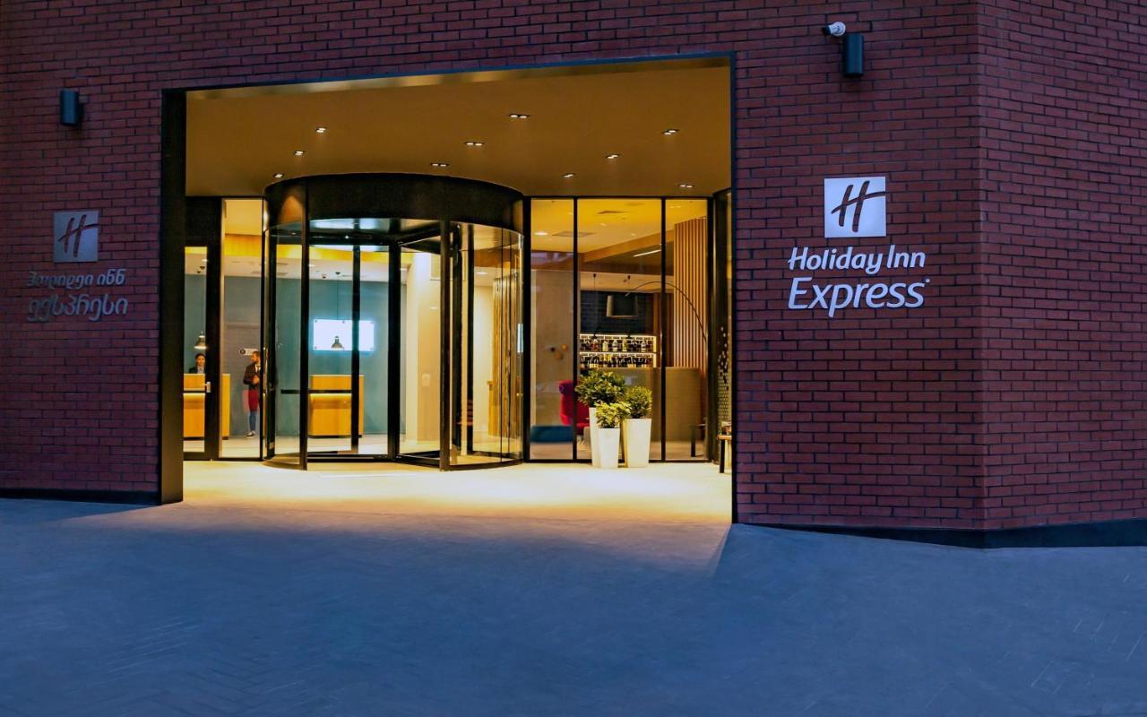 Holiday Inn Express Tbilisi Avlabari By Ihg Exteriör bild